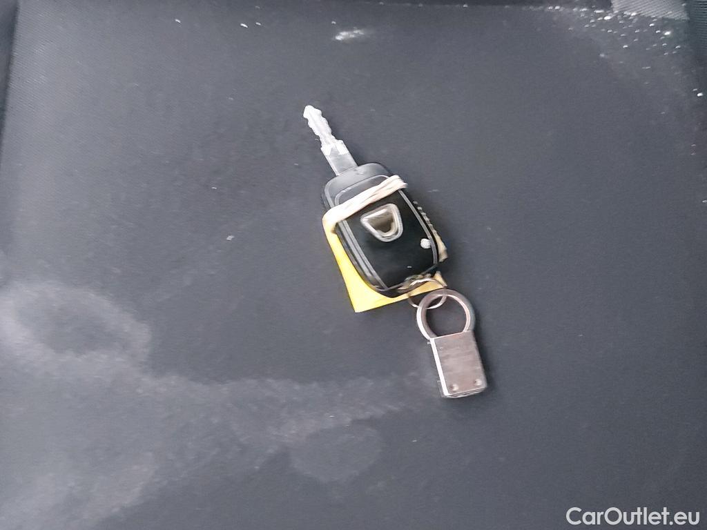  Dacia  Duster DACIA  / 2018 / 5P / todoterreno Essential TCE 74kW(100CV) ECO-G 4X2 #3