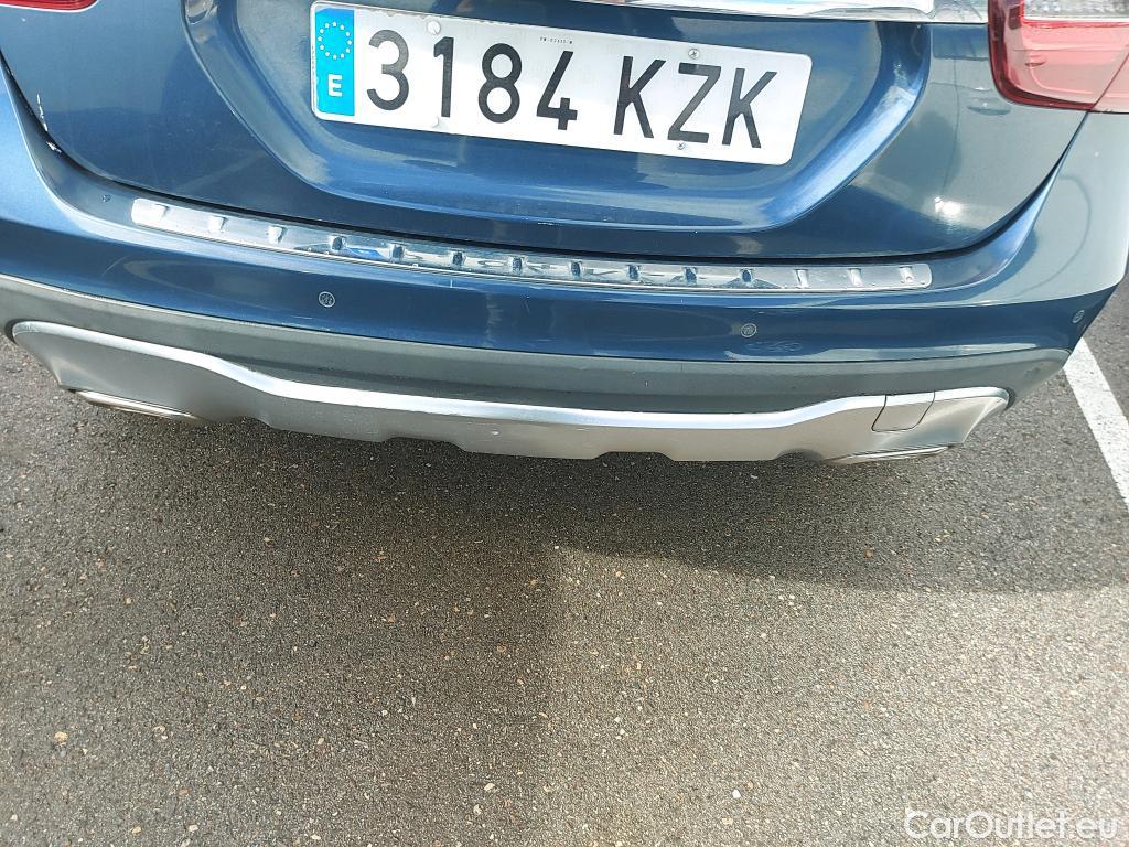  Mercedes  GLA MERCEDES-BENZ Clase  / 2017 / 5P / todoterreno  200 #3