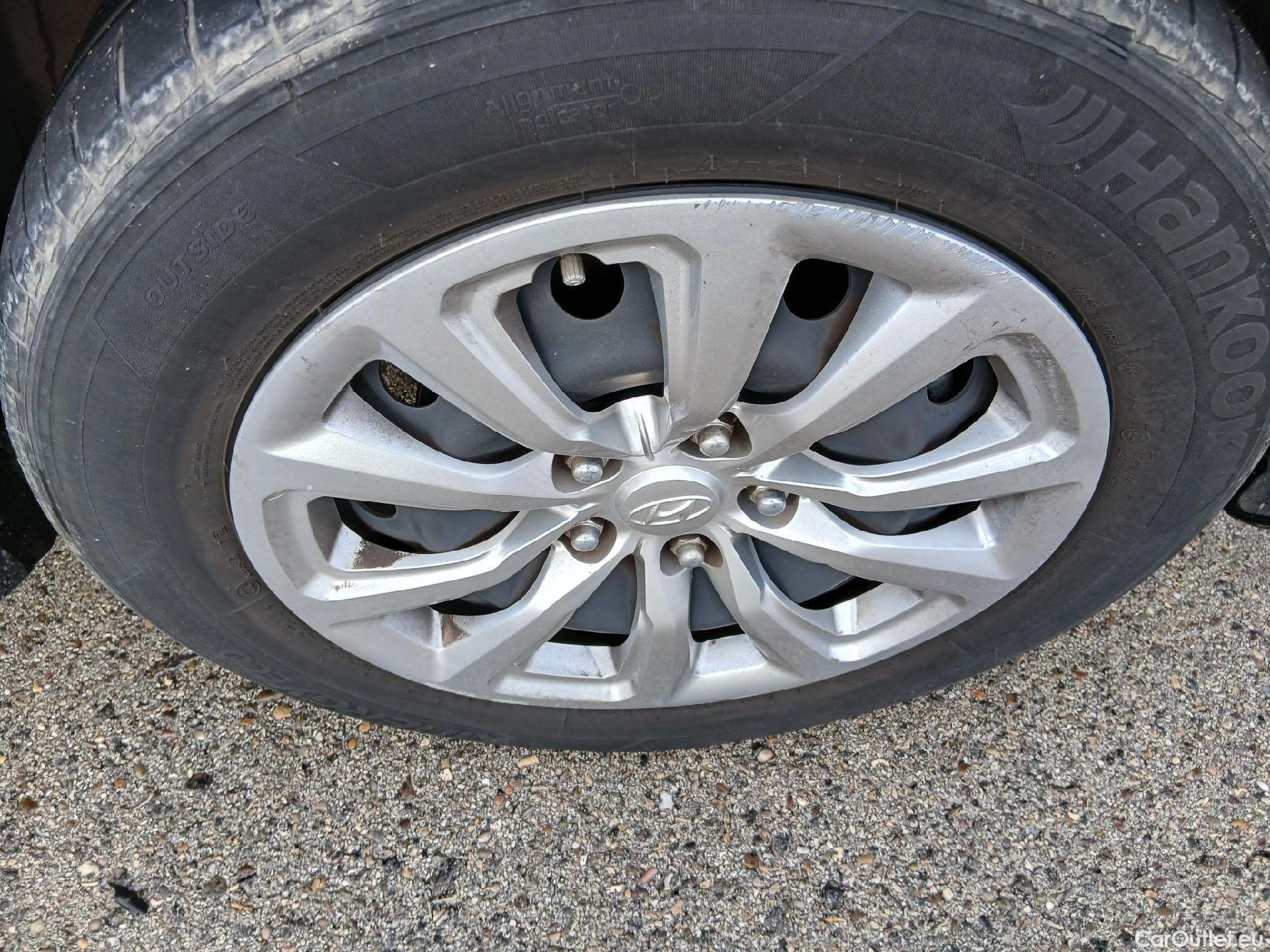  Hyundai  Konna HYUNDAI Kona / 2020 / 5P / todoterreno 1.0 TGDI Klass 4X2 #29