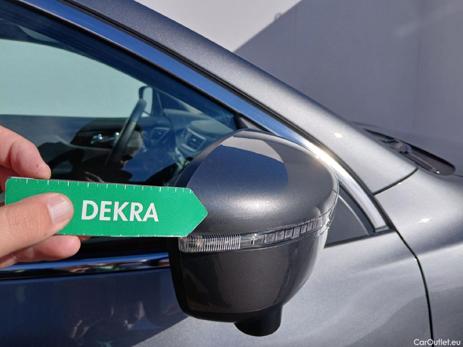  Nissan  Qashqai NISSAN  / 2017 / 5P / todoterreno DIG-T 103 kW (140 CV) E6D N-CONNECTA #51