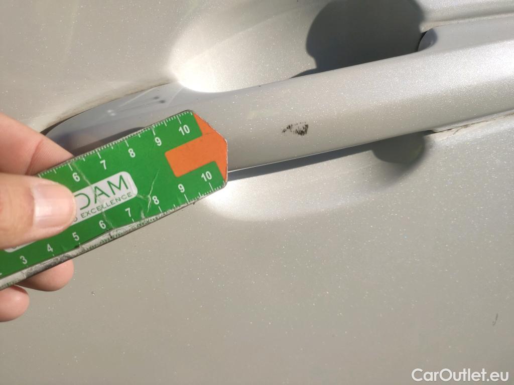  Toyota  RAV4 TOYOTA  / 2018 / 5P / todoterreno 2.5l 220H Feel! 4WD #10