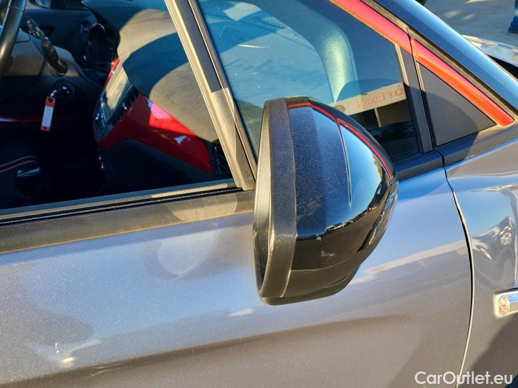  Opel  Crossland  X GS Line 1.2 Turbo 110CV MT6 E6d #36