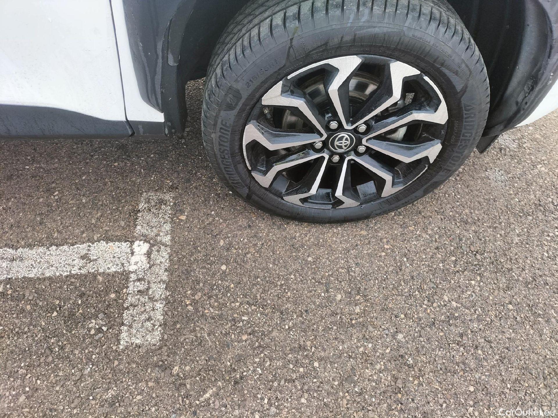  Toyota  Yaris Cross TOYOTA  / 2021 / 5P / todoterreno 1.5 120H Active Tech #33