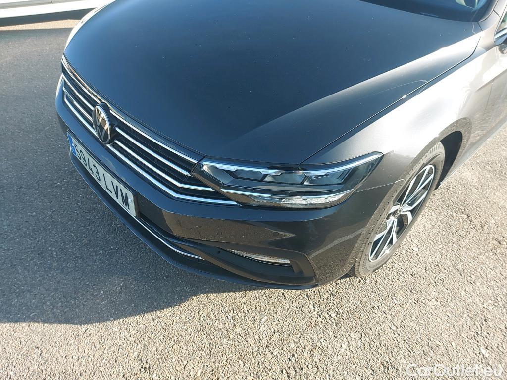  Volkswagen  Passat VOLKSWAGEN  / 2019 / 4P / sedán Executive 1.5 TSI 110kW (150CV) DSG #19