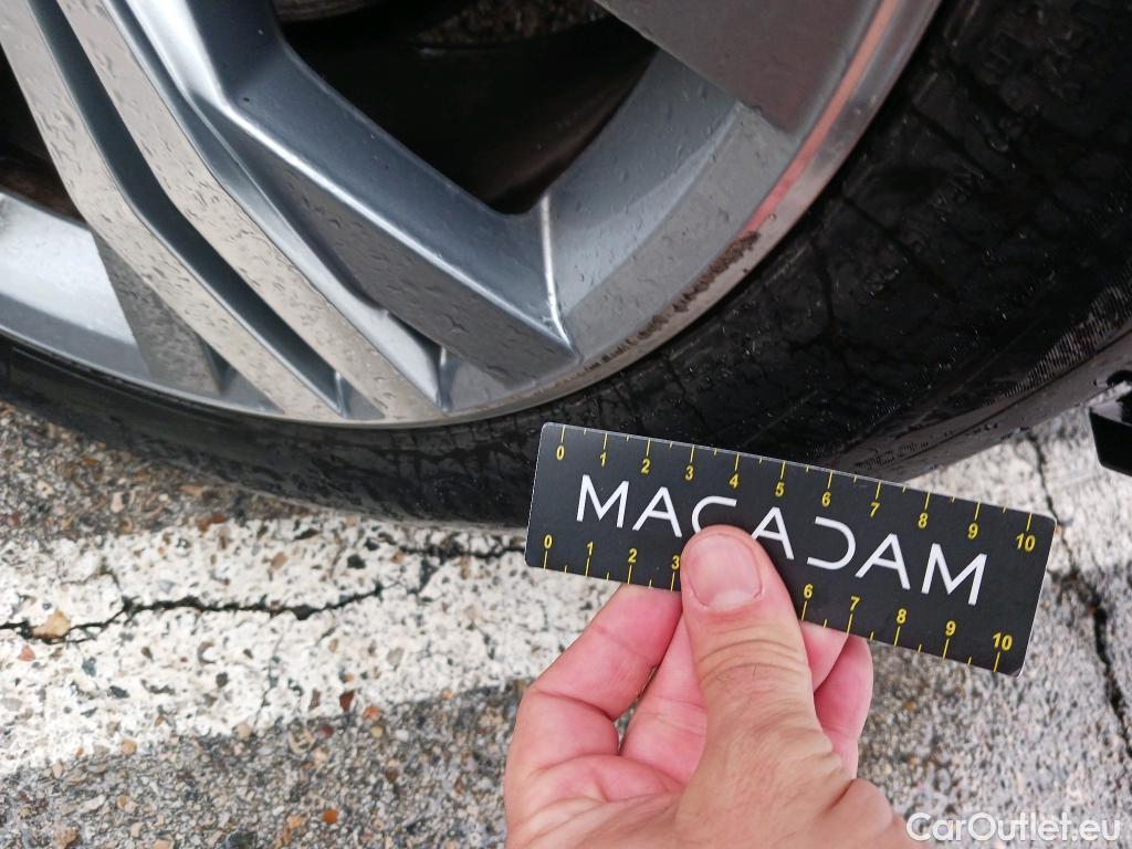  Volkswagen  Passat VOLKSWAGEN  / 2019 / 5P / familiar Alltrack 2.0 TDI 147kW (200CV) 4Mot DSG #2