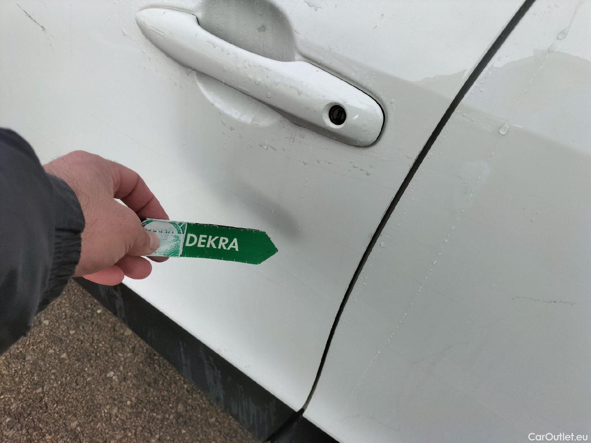  Toyota  Yaris Cross TOYOTA  / 2021 / 5P / todoterreno 1.5 120H Active Tech #19