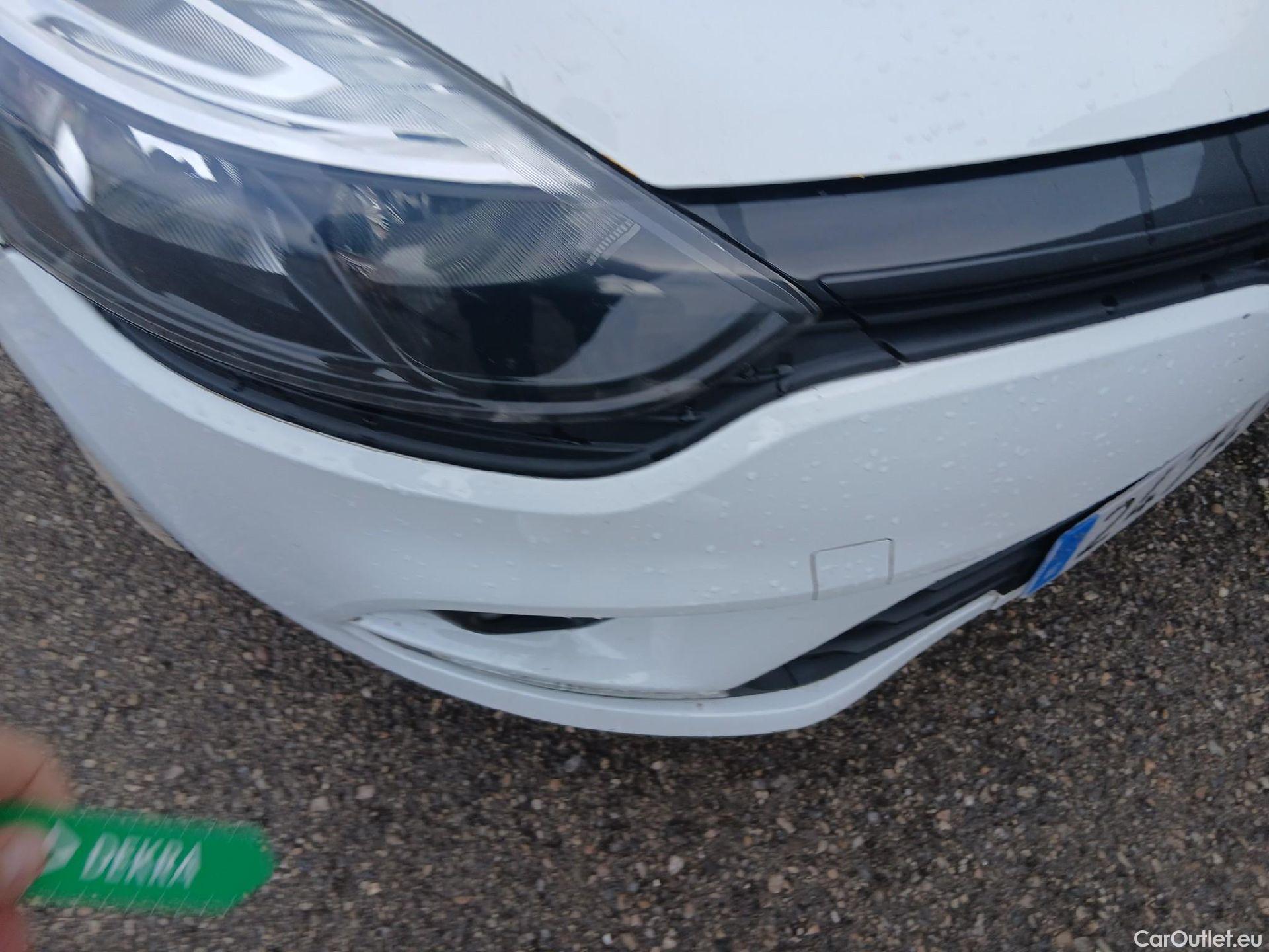  Renault  Clio RENAULT  / 2016 / 5P / berlina con portón Business TCe 66kW (90CV) GLP -18 #6