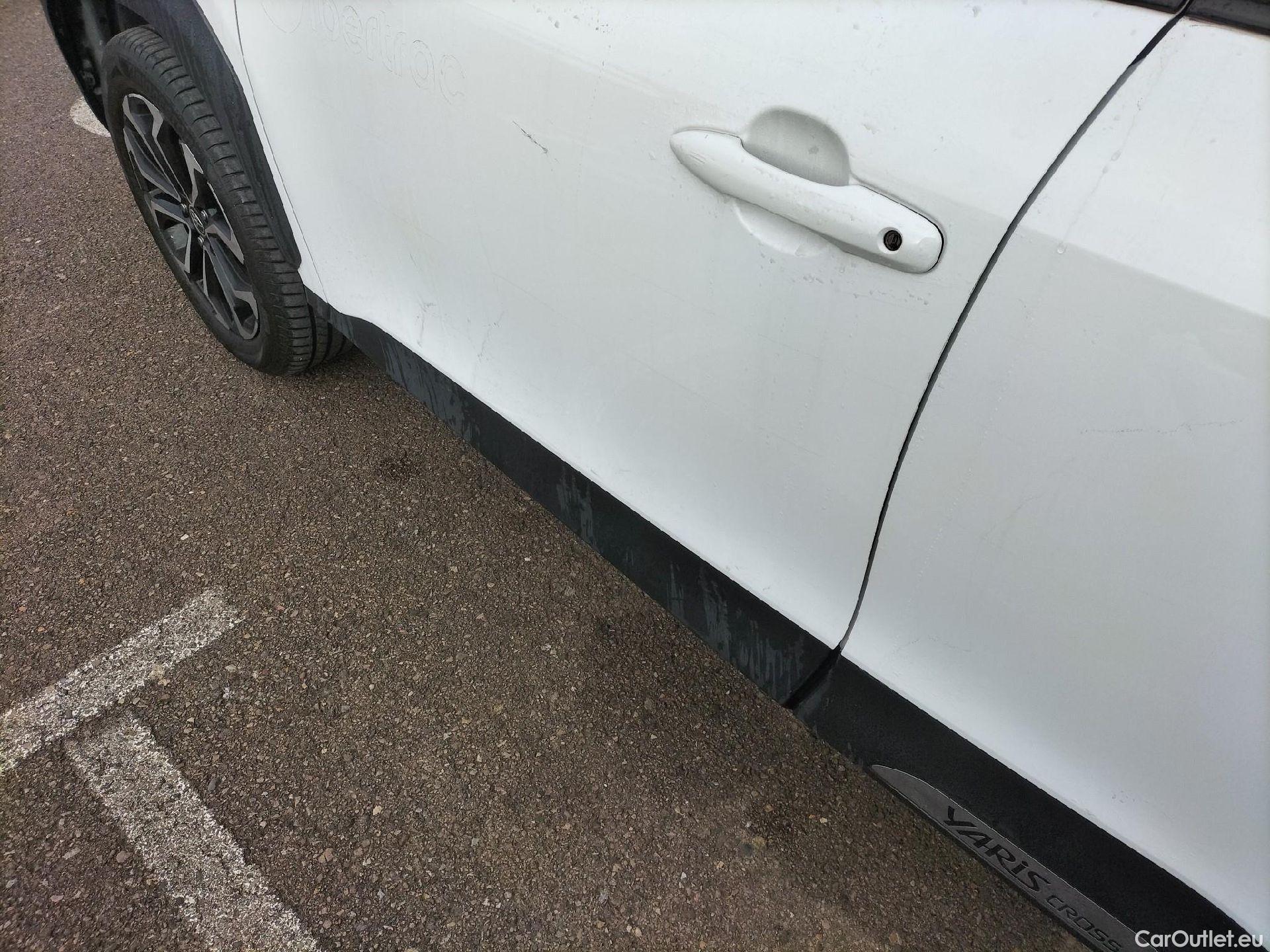  Toyota  Yaris Cross TOYOTA  / 2021 / 5P / todoterreno 1.5 120H Active Tech #20