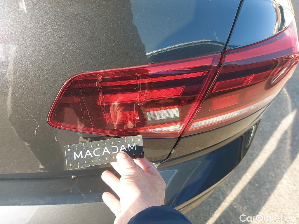  Volkswagen  Passat VOLKSWAGEN  / 2019 / 4P / sedán Executive 1.5 TSI 110kW (150CV) DSG #25