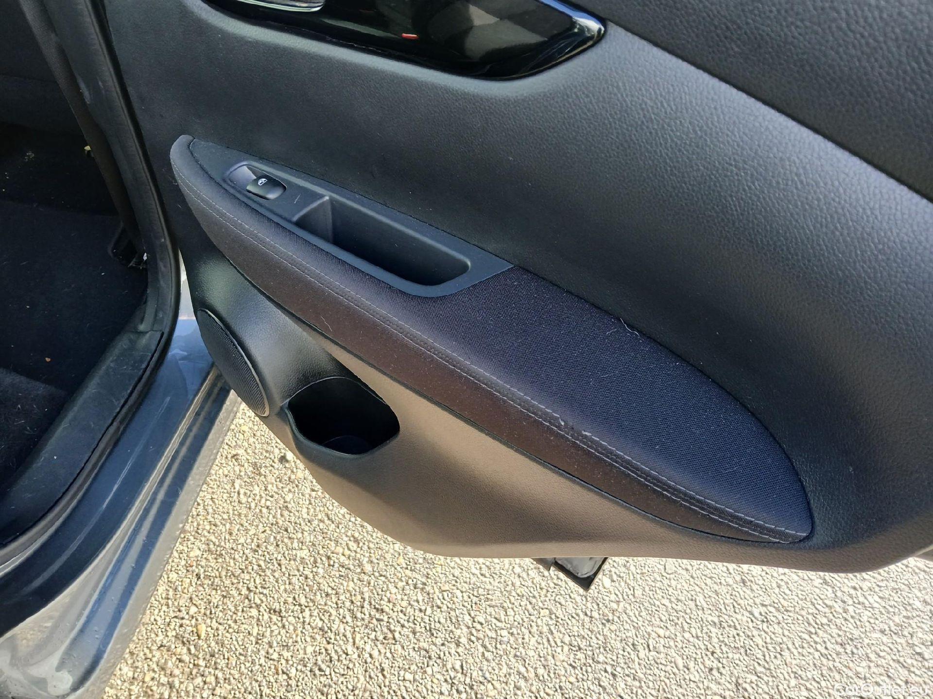  Nissan  Qashqai NISSAN  / 2017 / 5P / todoterreno DIG-T 103 kW (140 CV) E6D N-CONNECTA #3