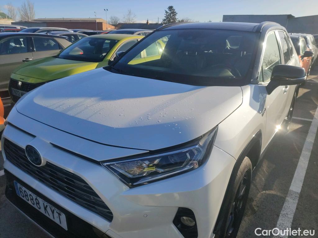  Toyota  RAV4 TOYOTA  / 2018 / 5P / todoterreno 2.5l 220H Feel! 4WD #13