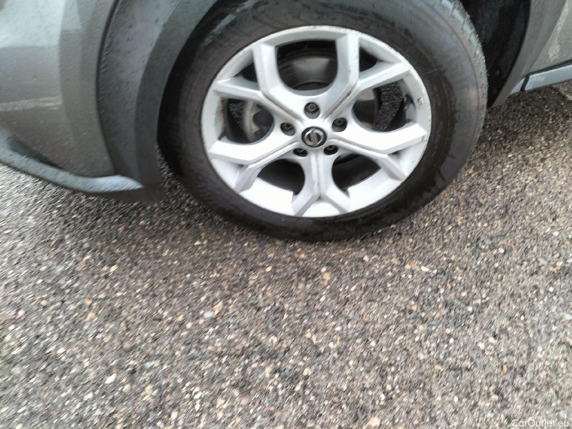  Nissan  Juke NISSAN  / 2019 / 5P / crossover DIG-T 84 kW (114 CV) DCT 7 V N-Connecta (AC2) #5