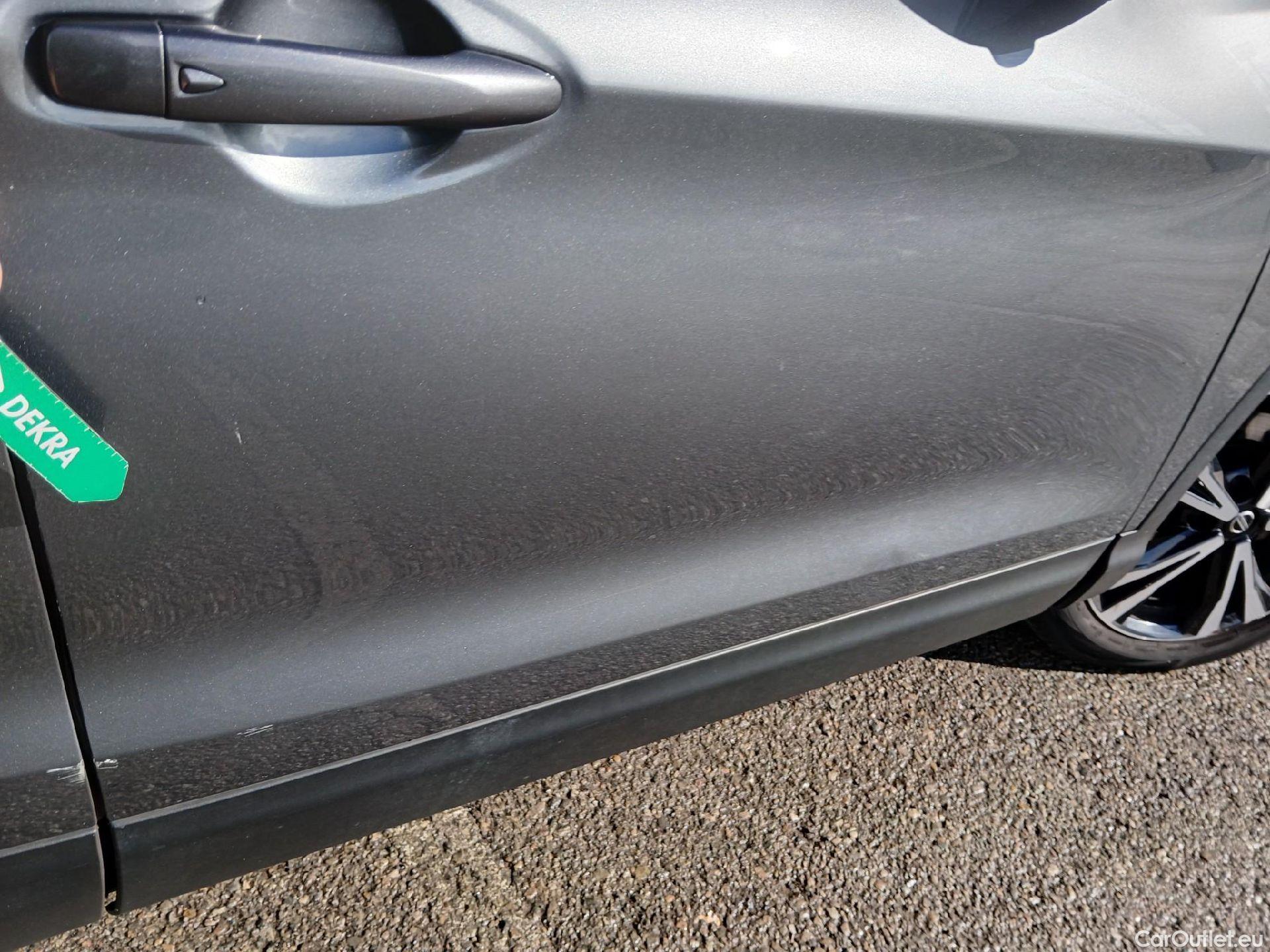  Nissan  Qashqai NISSAN  / 2017 / 5P / todoterreno DIG-T 103 kW (140 CV) E6D N-CONNECTA #50