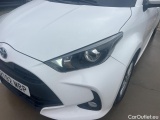  Toyota  Yaris TOYOTA  / 2020 / 5P / berlina con portón 1.5 120H Business Plus #15