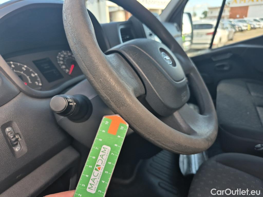  Opel  Movano OPEL  / 2019 / 4P / combi 2.3 CDTI S/S 107kW (150CV) 9a L2 H2 3.3t #51