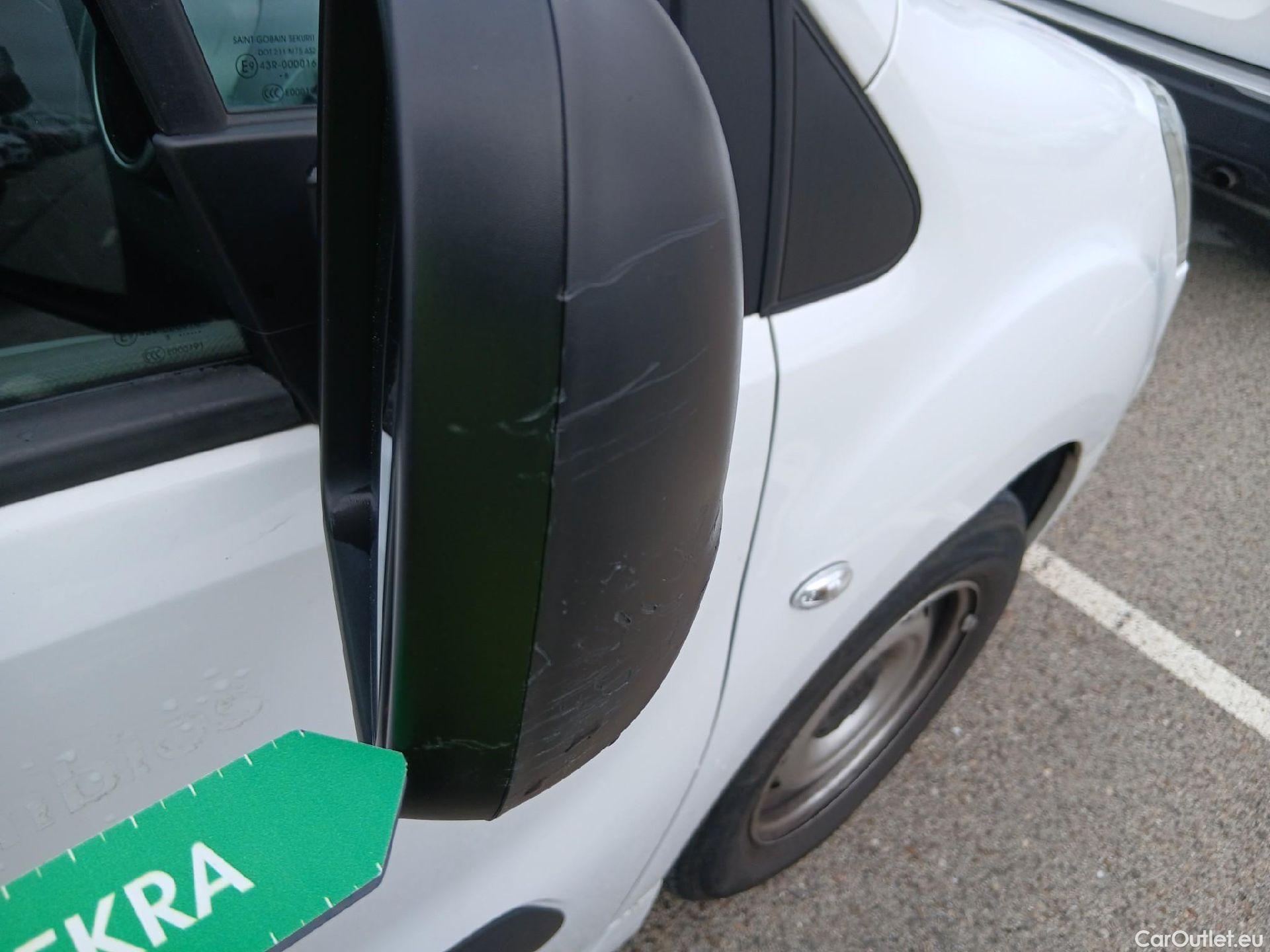  Citroen  Berlingo CITROEN  / 2015 / 4P / combi Multispace LIVE Edit.BlueHDi 74KW (100CV (AC) #35