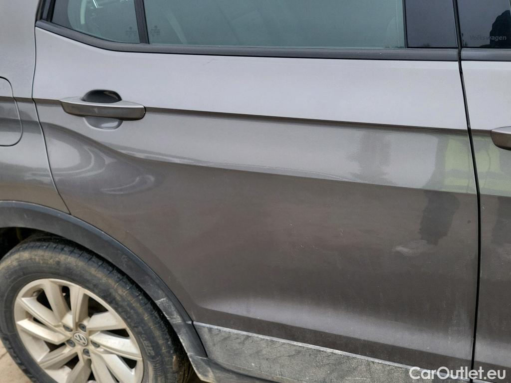  Volkswagen  T-CROSS VOLKSWAGEN  / 2018 / 5P / todoterreno Advance 1.0 TSI 85kW (115CV) DSG (AC) #7