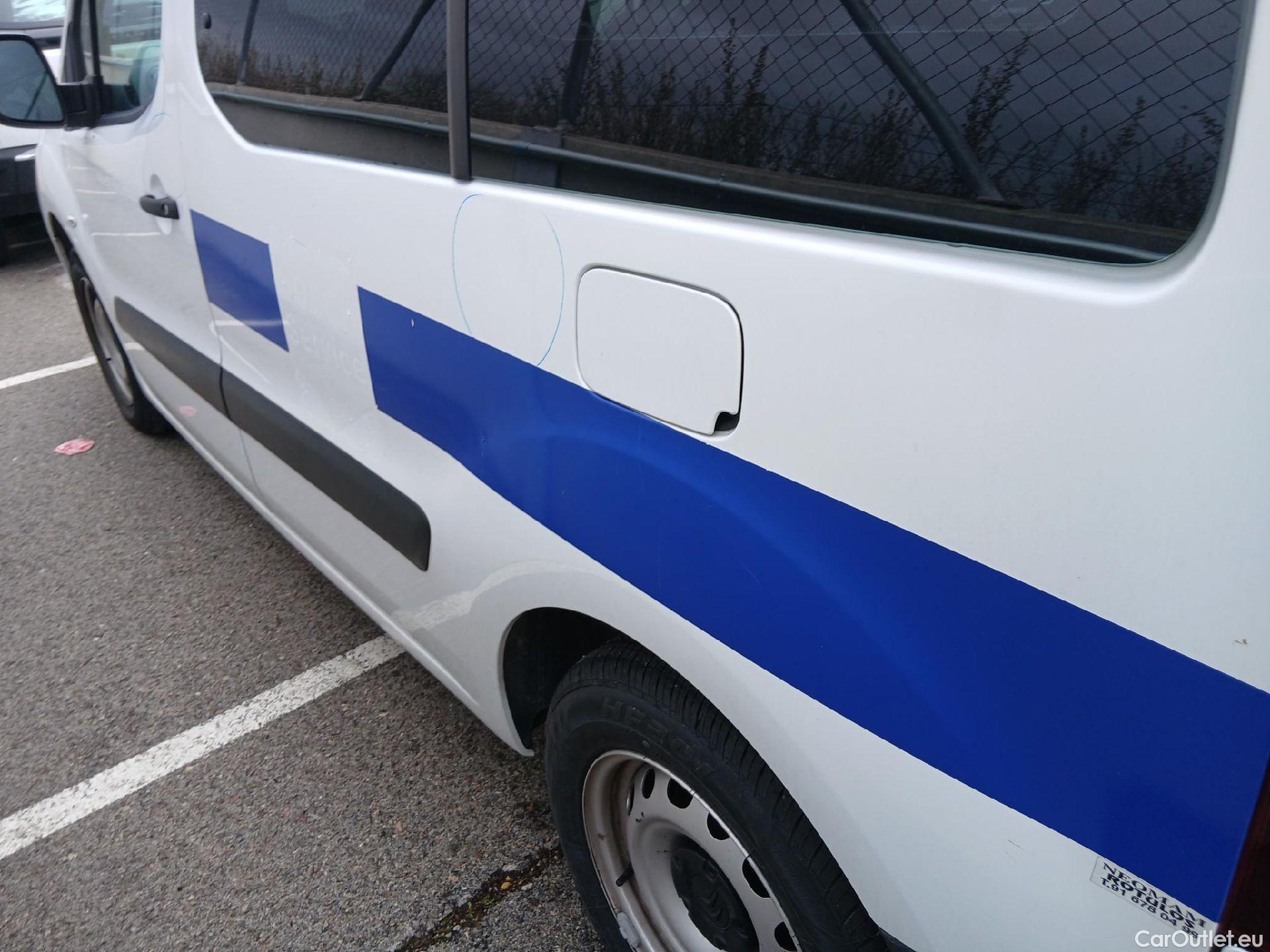  Citroen  Berlingo CITROEN  / 2015 / 4P / combi Multispace LIVE Edit.BlueHDi 74KW (100CV (AC) #23