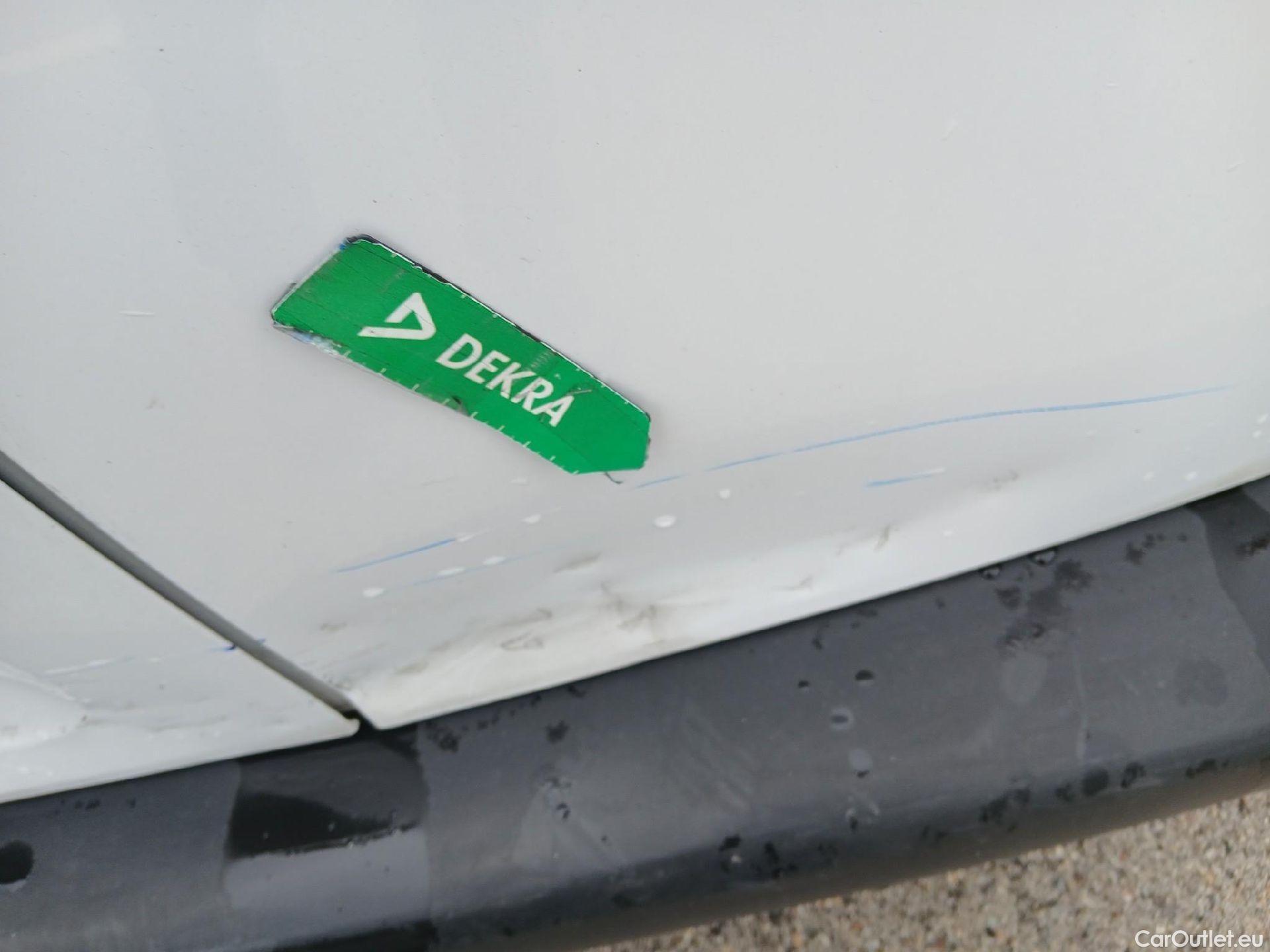  Citroen  Berlingo CITROEN  / 2018 / 4P / furgón derivado de turismo Talla M BlueHDi 100 #19