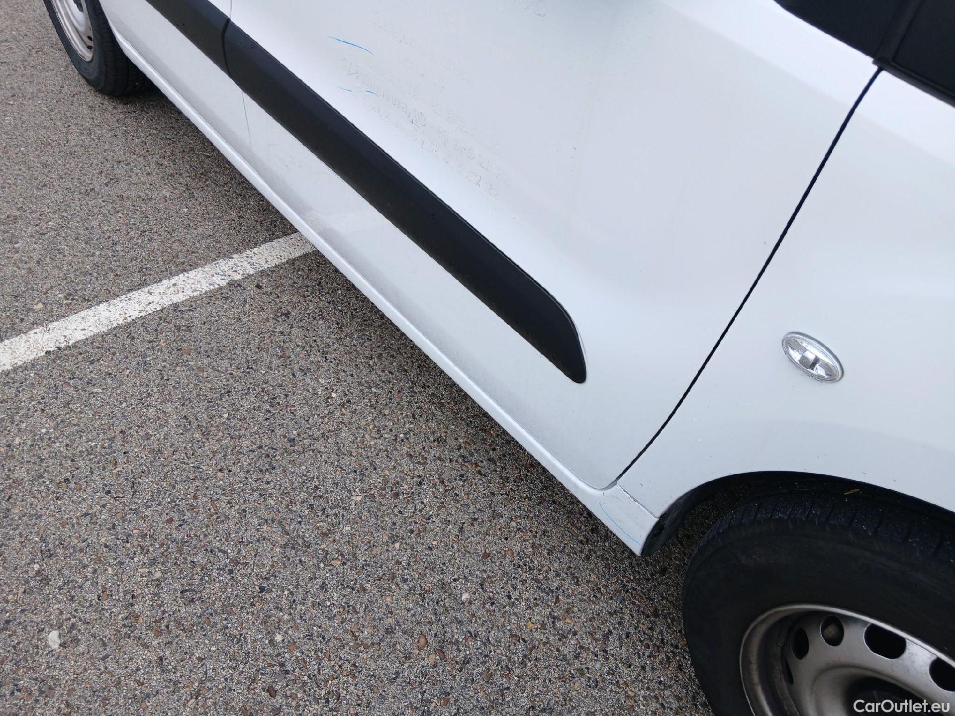  Citroen  Berlingo CITROEN  / 2015 / 4P / combi Multispace LIVE Edit.BlueHDi 74KW (100CV (AC) #40