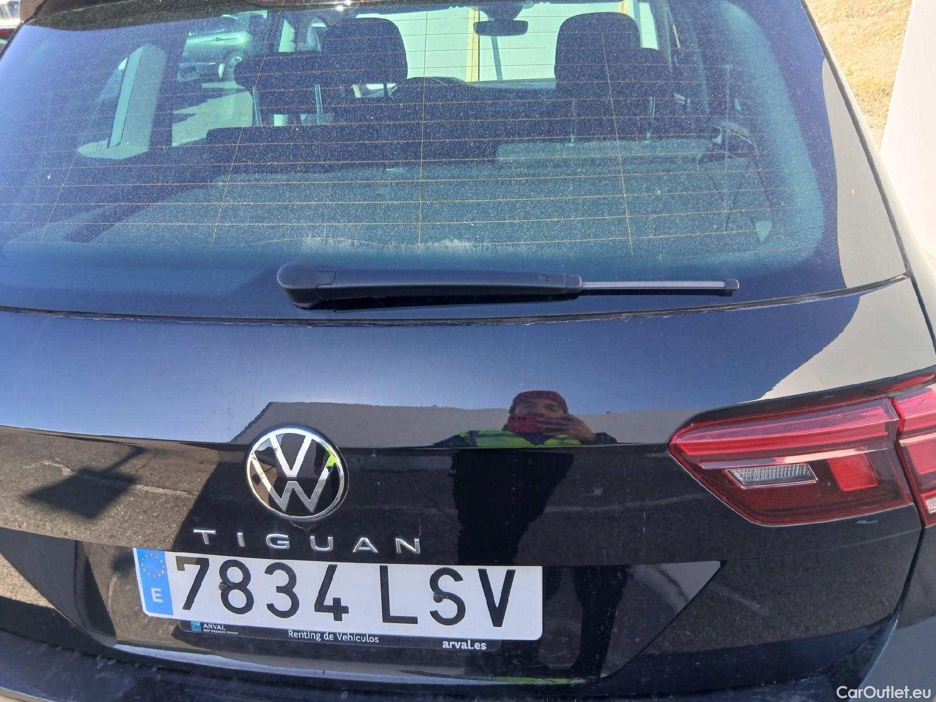  Volkswagen  Tiguan VOLKSWAGEN  / 2020 / 5P / todoterreno Life 2.0 TDI 110kW (150CV) #13