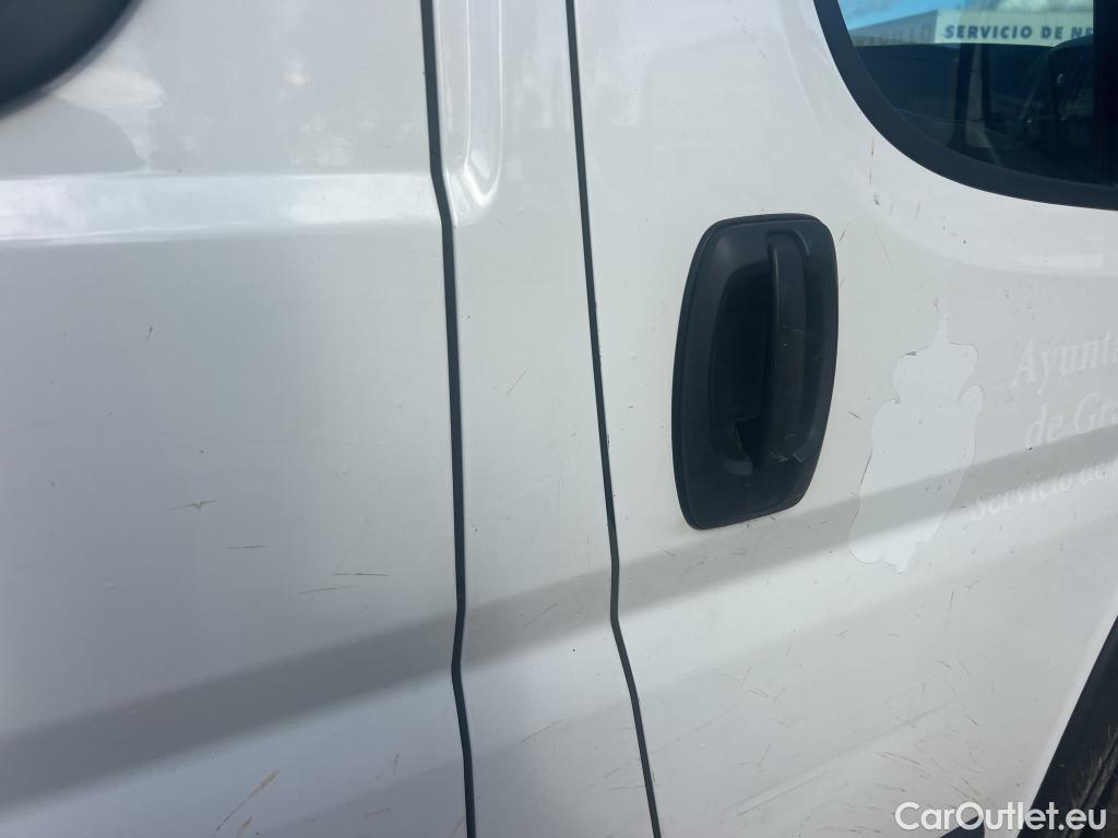  Citroen  Jumper CITROEN  / 2014 / 4P / chasis doble cabina BlueHDi 96KW(130) C.Dobl.Cab 35 Heavy L4 #29