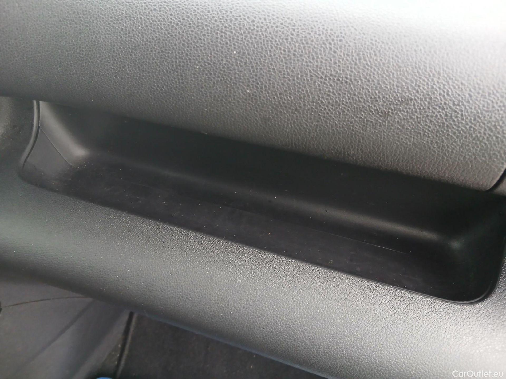  Citroen  Berlingo CITROEN  / 2018 / 4P / furgón derivado de turismo Talla M BlueHDi 100 #1