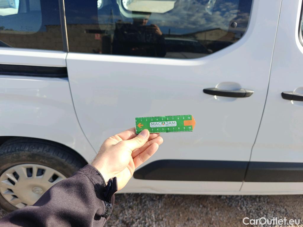  Opel  Combo OPEL  Life / 2018 / 5P / combi 1.5 TD 75kW (100CV) S/S Edition L (IND) #15