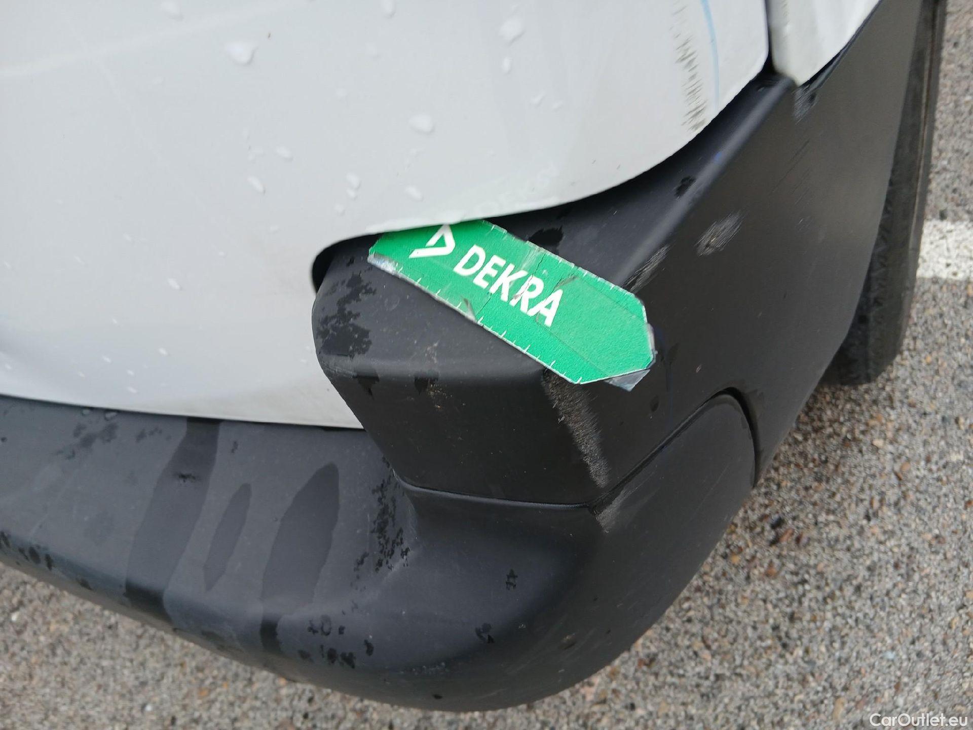  Citroen  Berlingo CITROEN  / 2018 / 4P / furgón derivado de turismo Talla M BlueHDi 100 #22