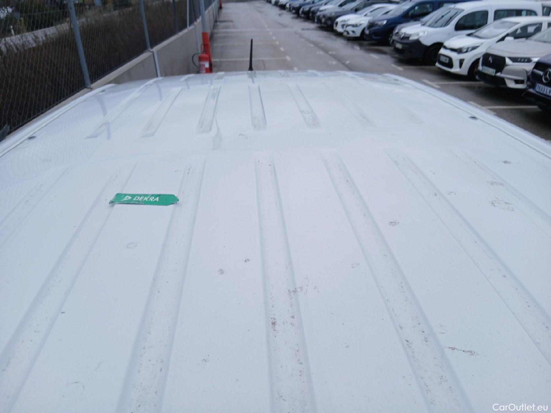  Citroen  Berlingo CITROEN  / 2018 / 4P / furgón derivado de turismo Talla M BlueHDi 100 #25