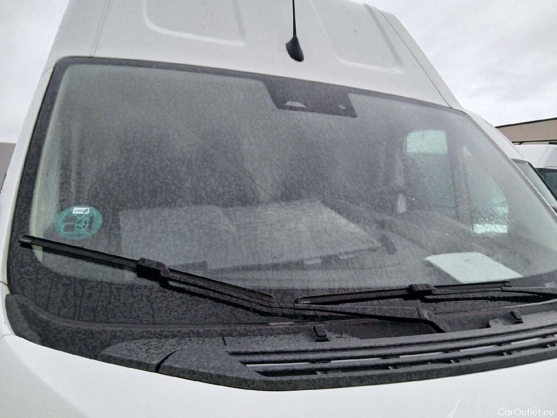  Opel  Movano OPEL  / 2023 / 4P / furgón Furgón 3.5T Heavy L4H3 2.2BlueHDi 140 MT #5