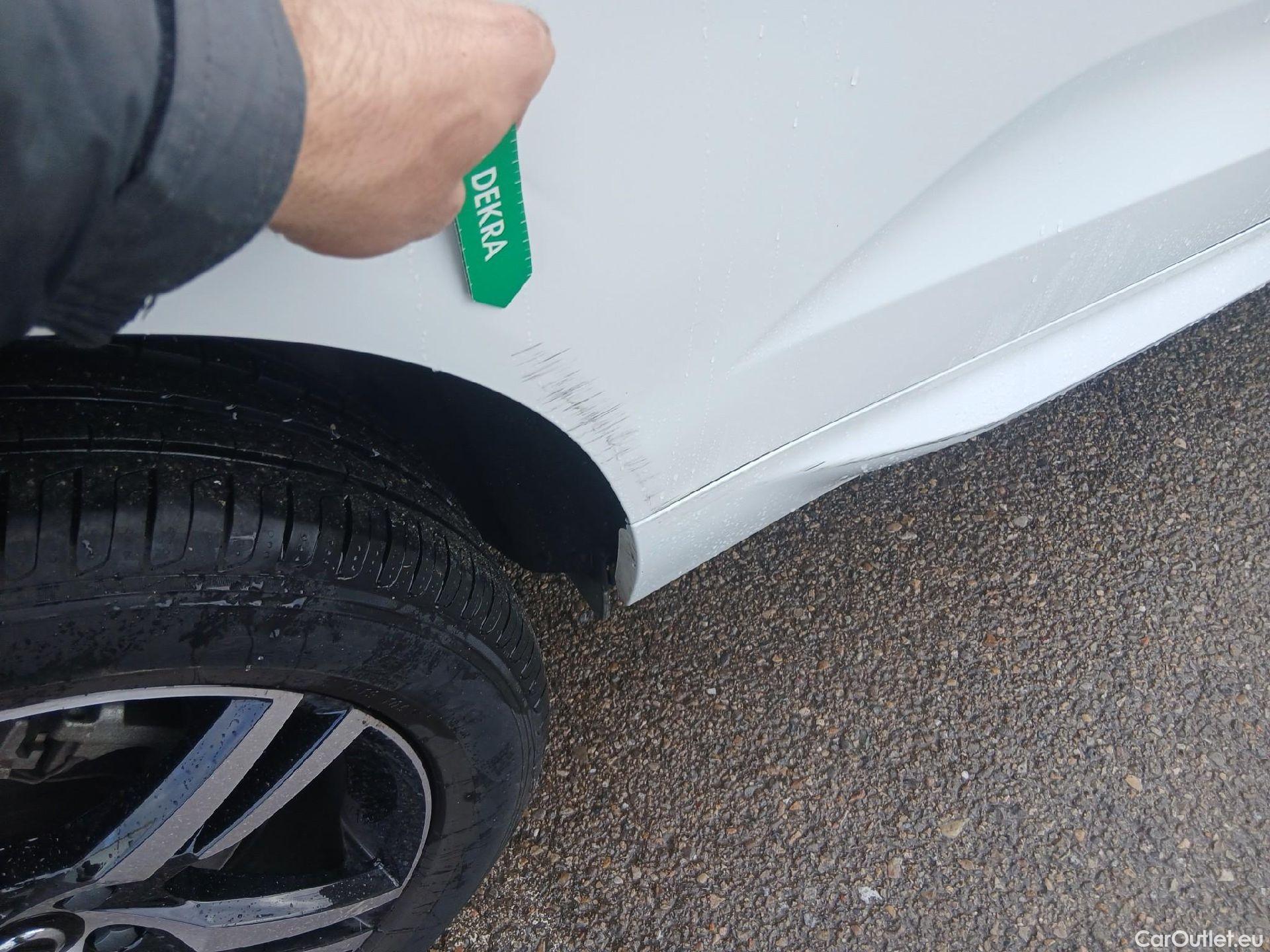  Volvo  XC60 VOLVO  / 2017 / 5P / todoterreno 2.0 B4 D R-Design Auto #11