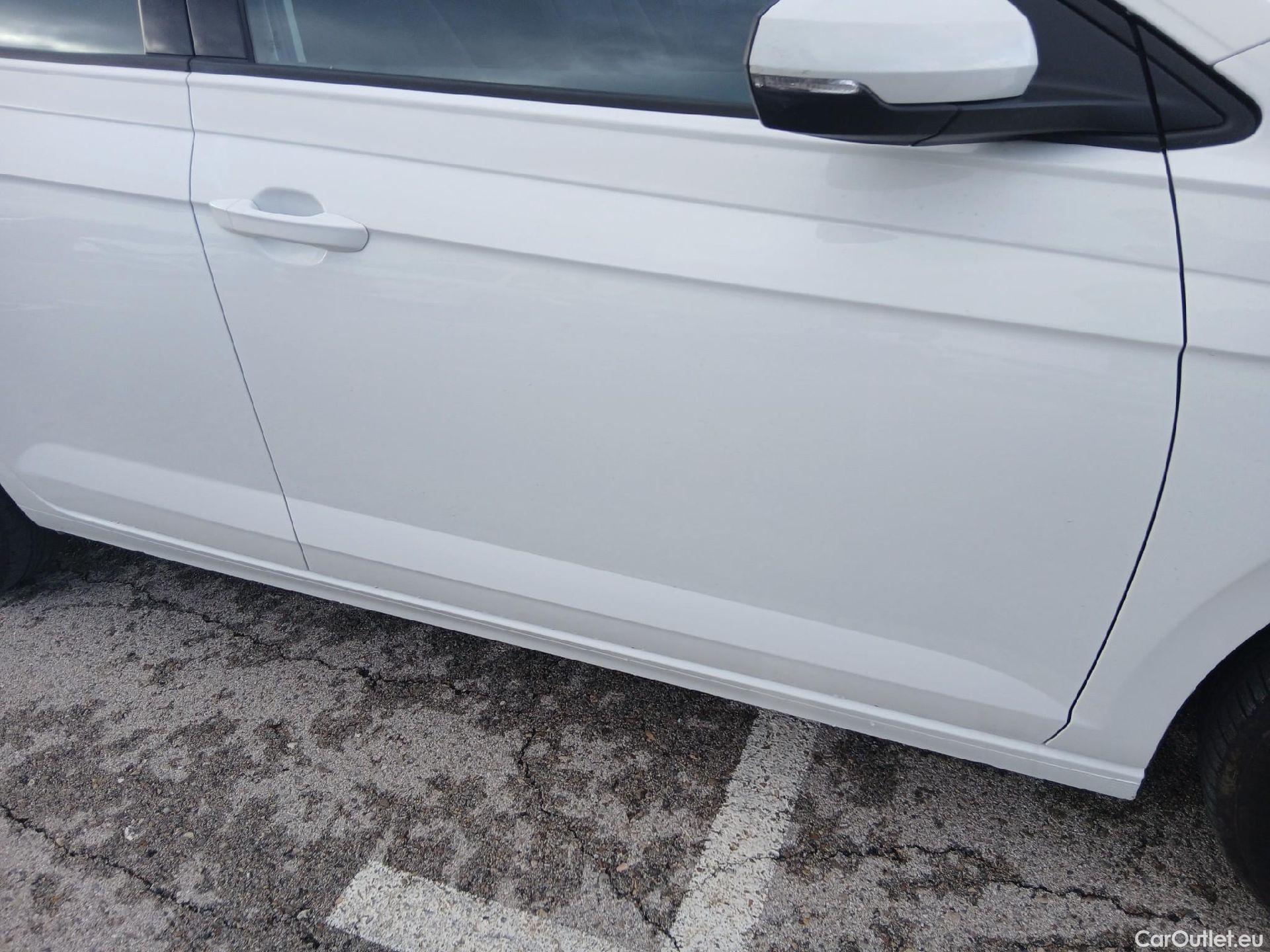  Volkswagen  Polo VOLKSWAGEN  / 2021 / 5P / berlina con portón Life 1.0 TSI 70kW (95CV) #22