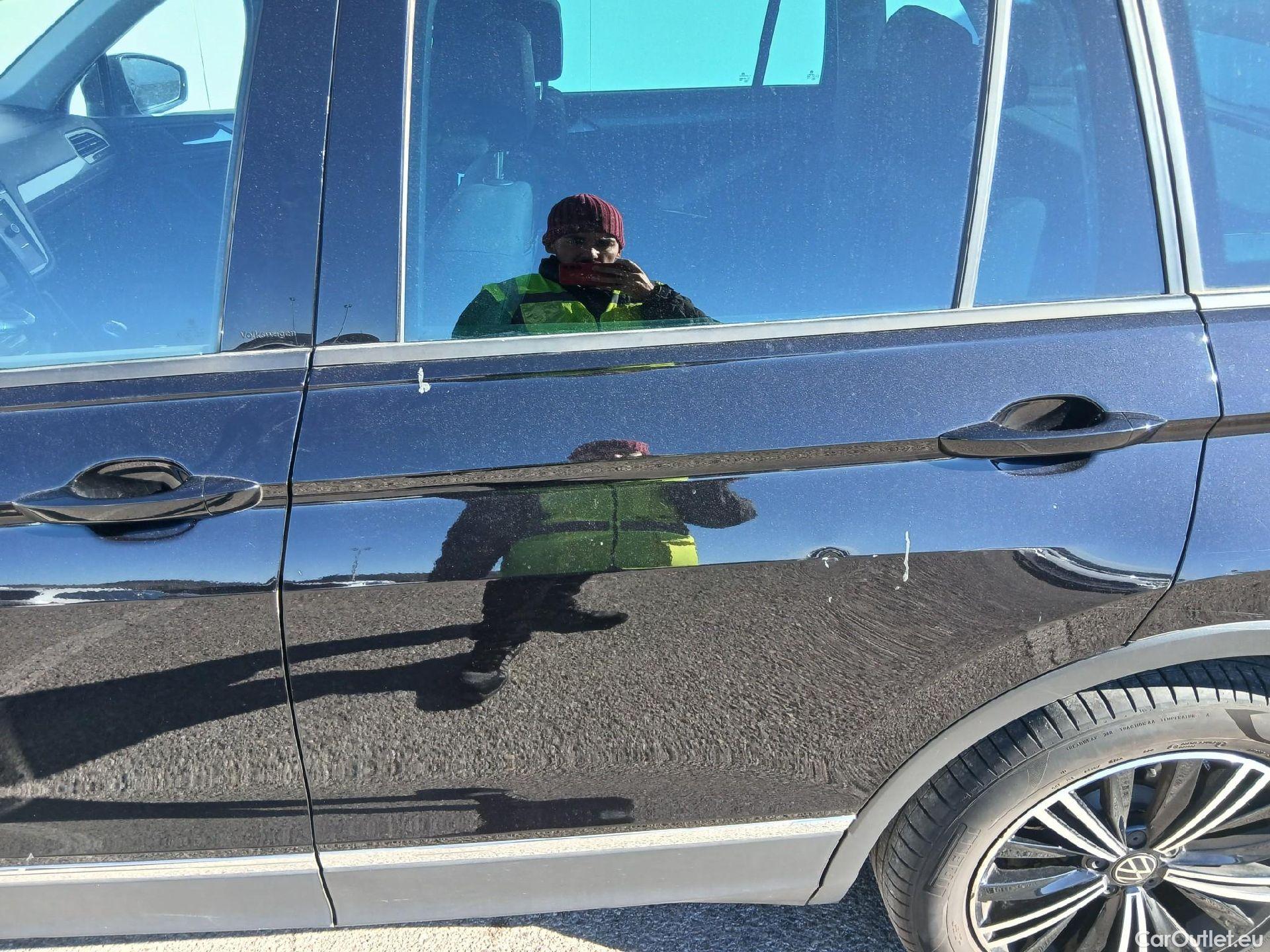  Volkswagen  Tiguan VOLKSWAGEN  / 2020 / 5P / todoterreno Life 2.0 TDI 110kW (150CV) #5