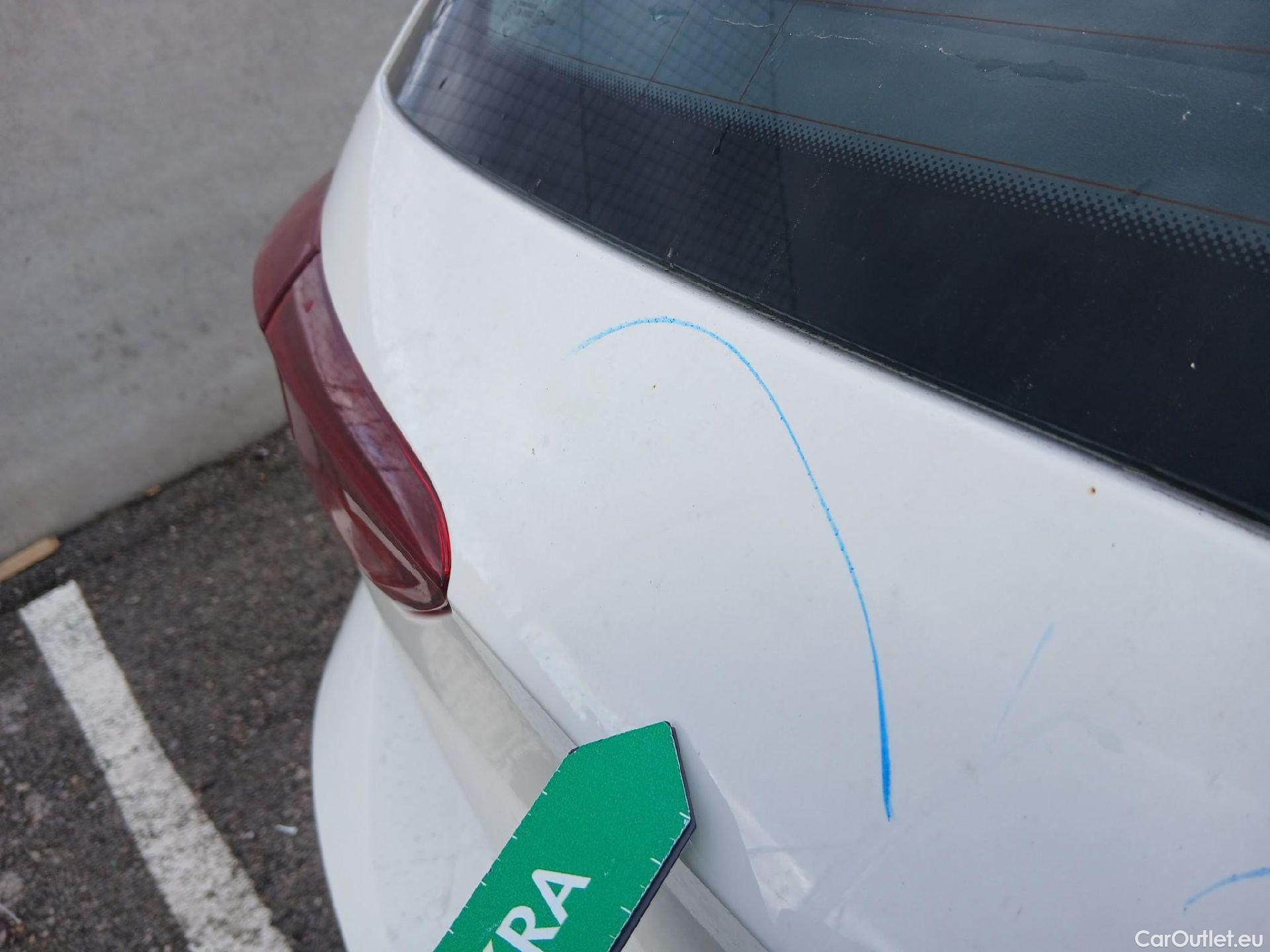  Volkswagen  Polo VOLKSWAGEN  / 2021 / 5P / berlina con portón Life 1.0 TSI 70kW (95CV) #15