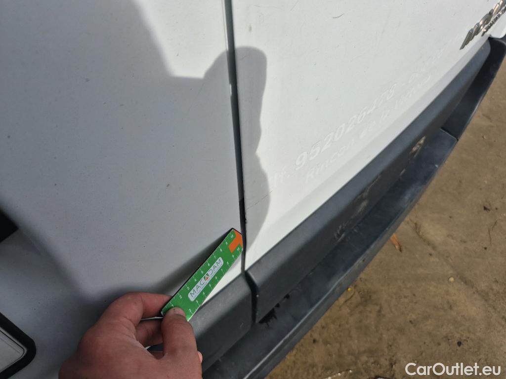  Opel  Movano OPEL  / 2019 / 4P / combi 2.3 CDTI S/S 107kW (150CV) 9a L2 H2 3.3t #72