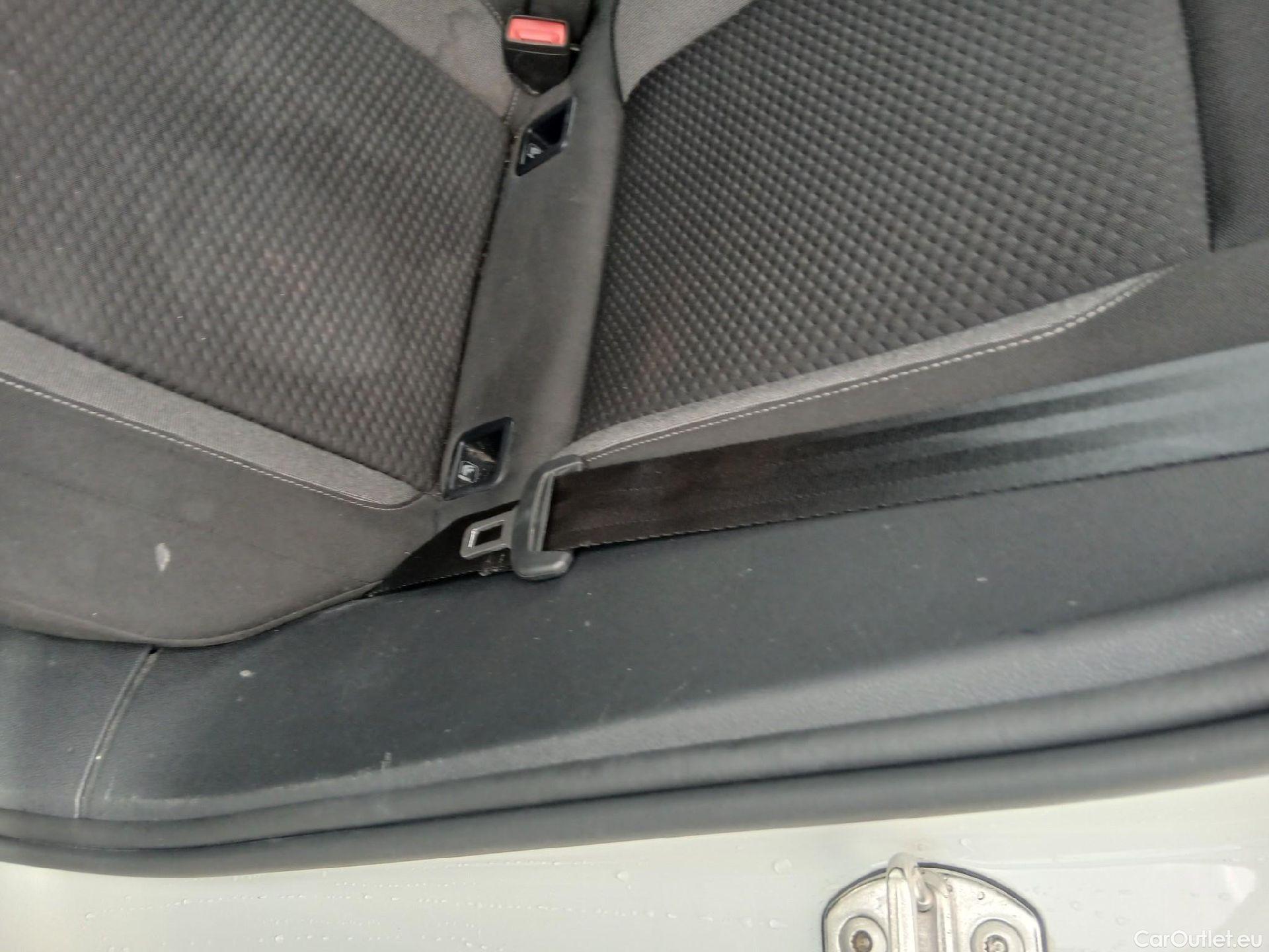  Volkswagen  Polo VOLKSWAGEN  / 2021 / 5P / berlina con portón Life 1.0 TSI 70kW (95CV) #14