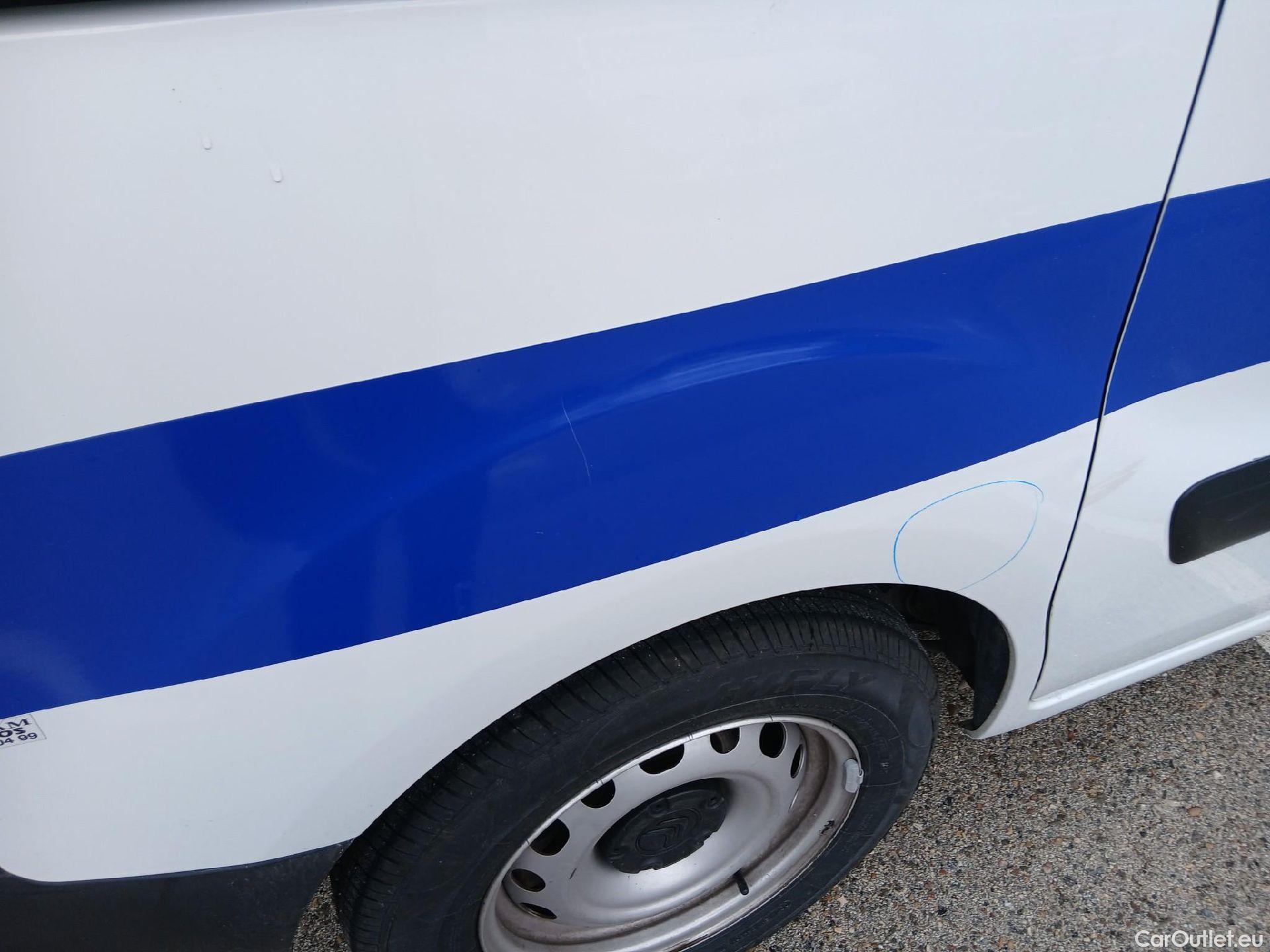  Citroen  Berlingo CITROEN  / 2015 / 4P / combi Multispace LIVE Edit.BlueHDi 74KW (100CV (AC) #30