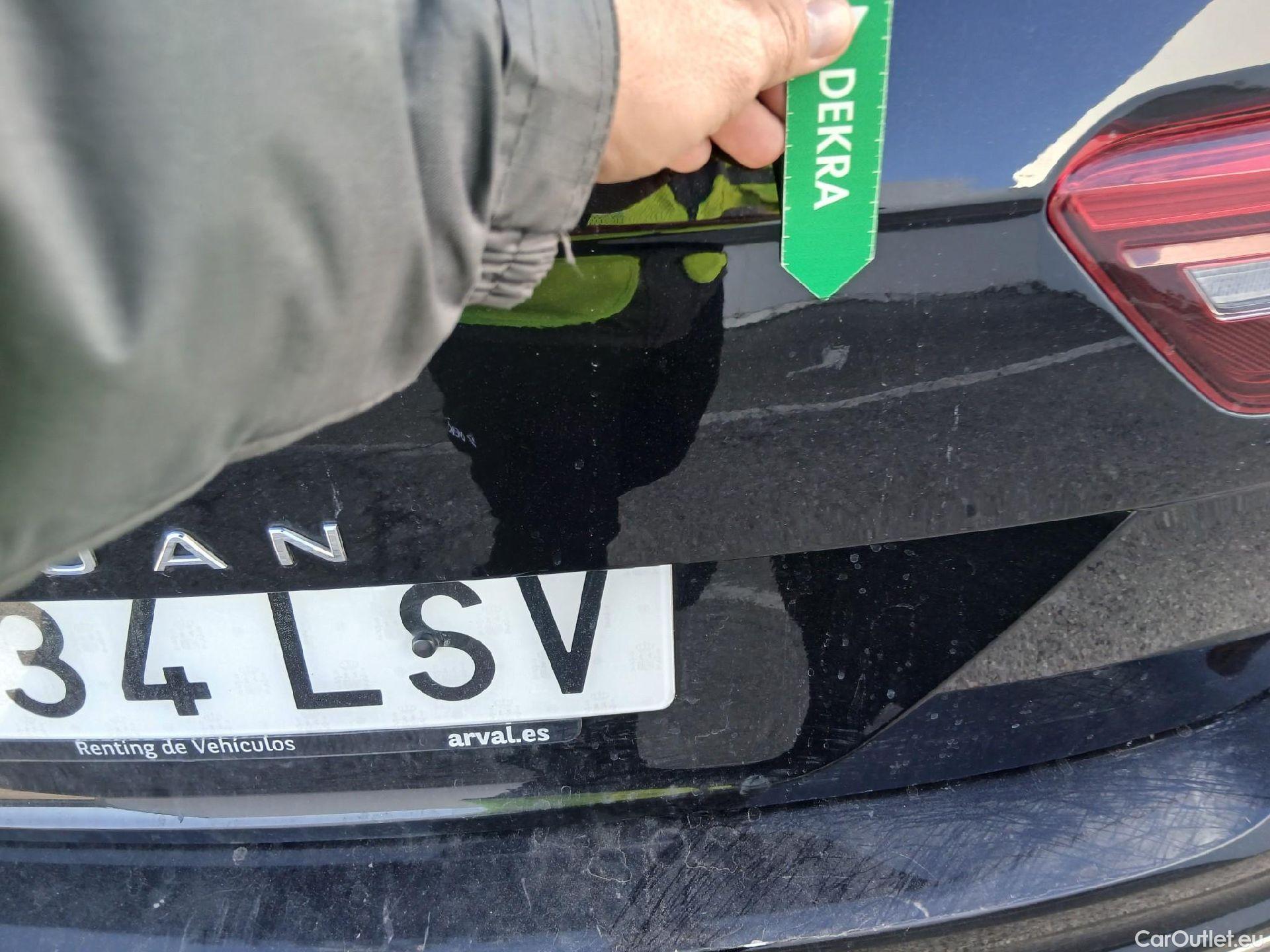  Volkswagen  Tiguan VOLKSWAGEN  / 2020 / 5P / todoterreno Life 2.0 TDI 110kW (150CV) #14