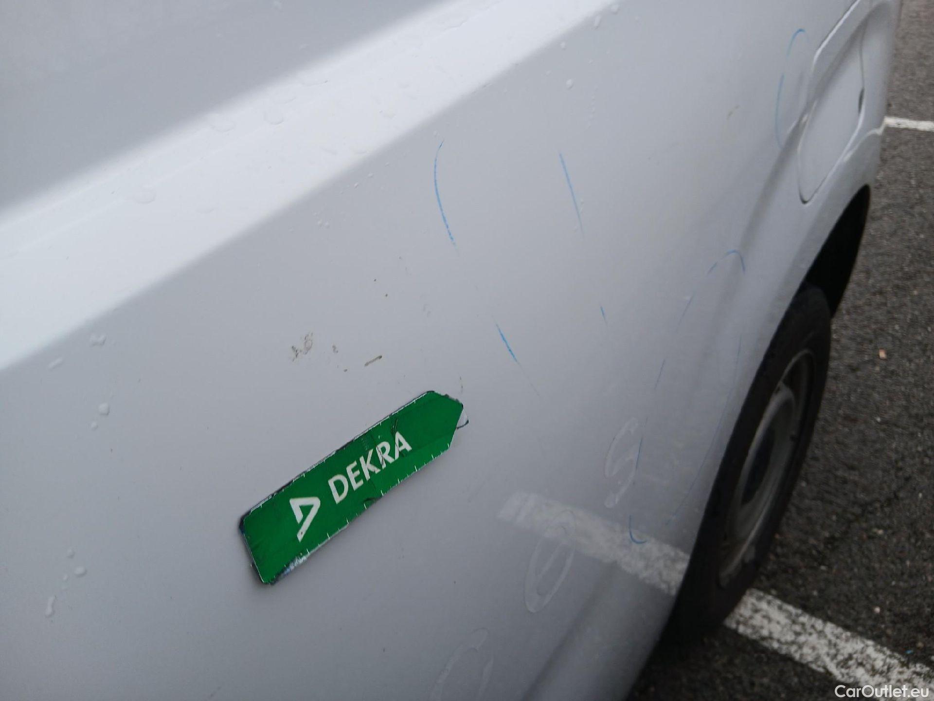  Citroen  Berlingo CITROEN  / 2018 / 4P / furgón derivado de turismo Talla M BlueHDi 100 #15