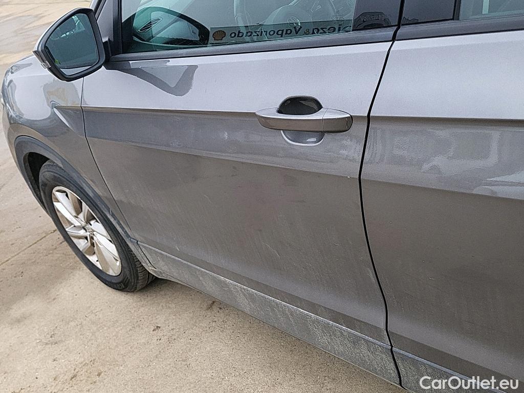  Volkswagen  T-CROSS VOLKSWAGEN  / 2018 / 5P / todoterreno Advance 1.0 TSI 85kW (115CV) DSG (AC) #19