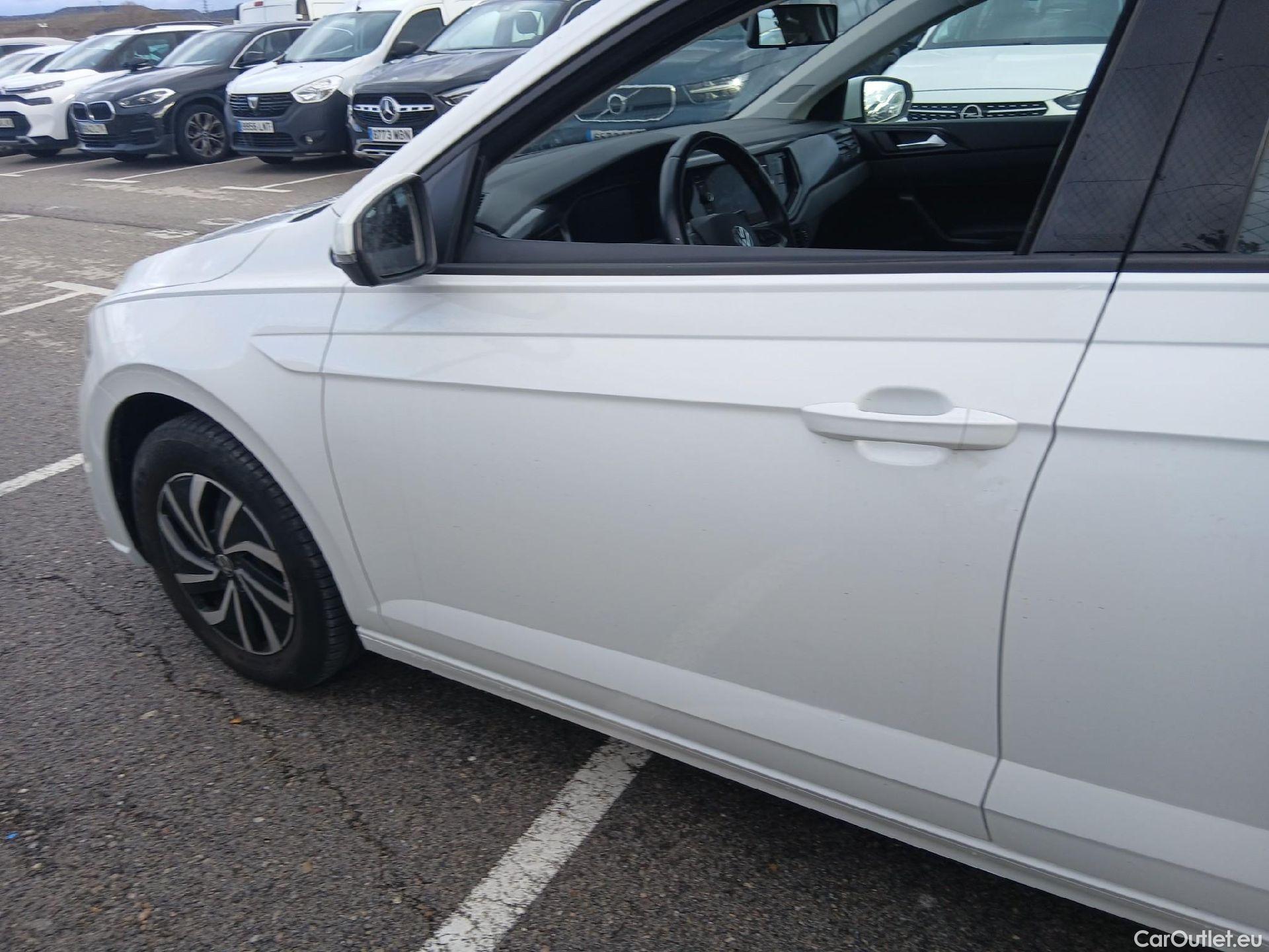  Volkswagen  Polo VOLKSWAGEN  / 2021 / 5P / berlina con portón Life 1.0 TSI 70kW (95CV) #10