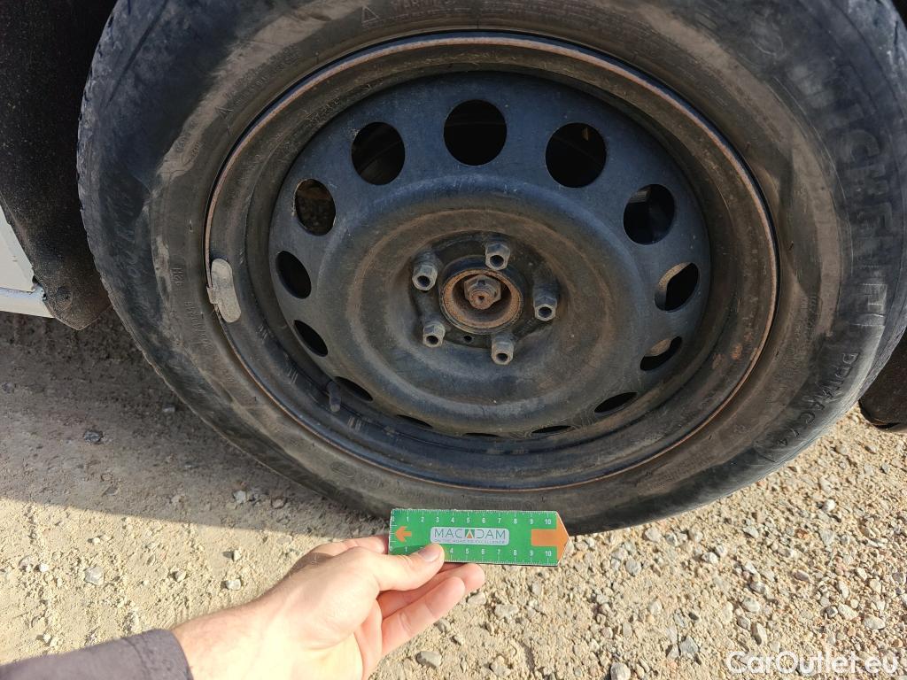  Opel  Combo OPEL  Life / 2018 / 5P / combi 1.5 TD 75kW (100CV) S/S Edition L (IND) #73