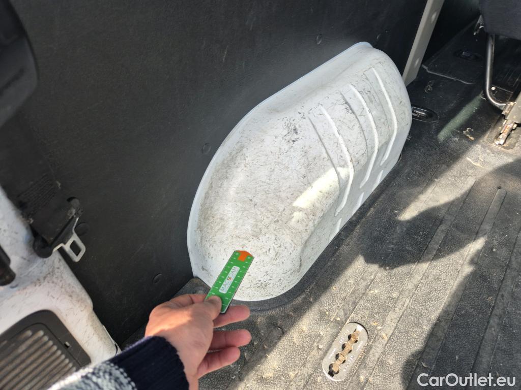  Opel  Movano OPEL  / 2019 / 4P / combi 2.3 CDTI S/S 107kW (150CV) 9a L2 H2 3.3t #18