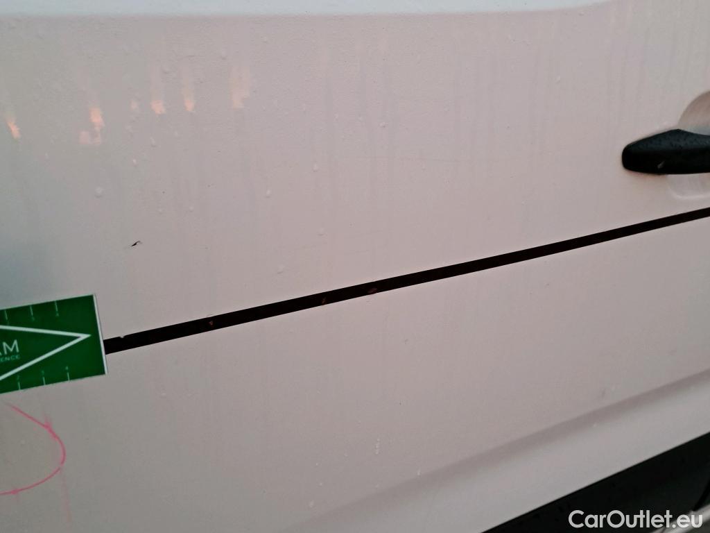  Peugeot  Partner PEUGEOT  / 2018 / 3P / furgón derivado de turismo Pro Standard 600kg BlueHDi 73kW (AC) #32