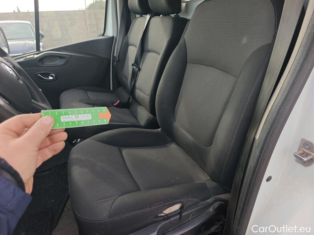  Renault  Trafic RENAULT  / 2019 / 4P / furgón Furgón 27 L1H1 Energy Blue dCi 70 kW- SS #36