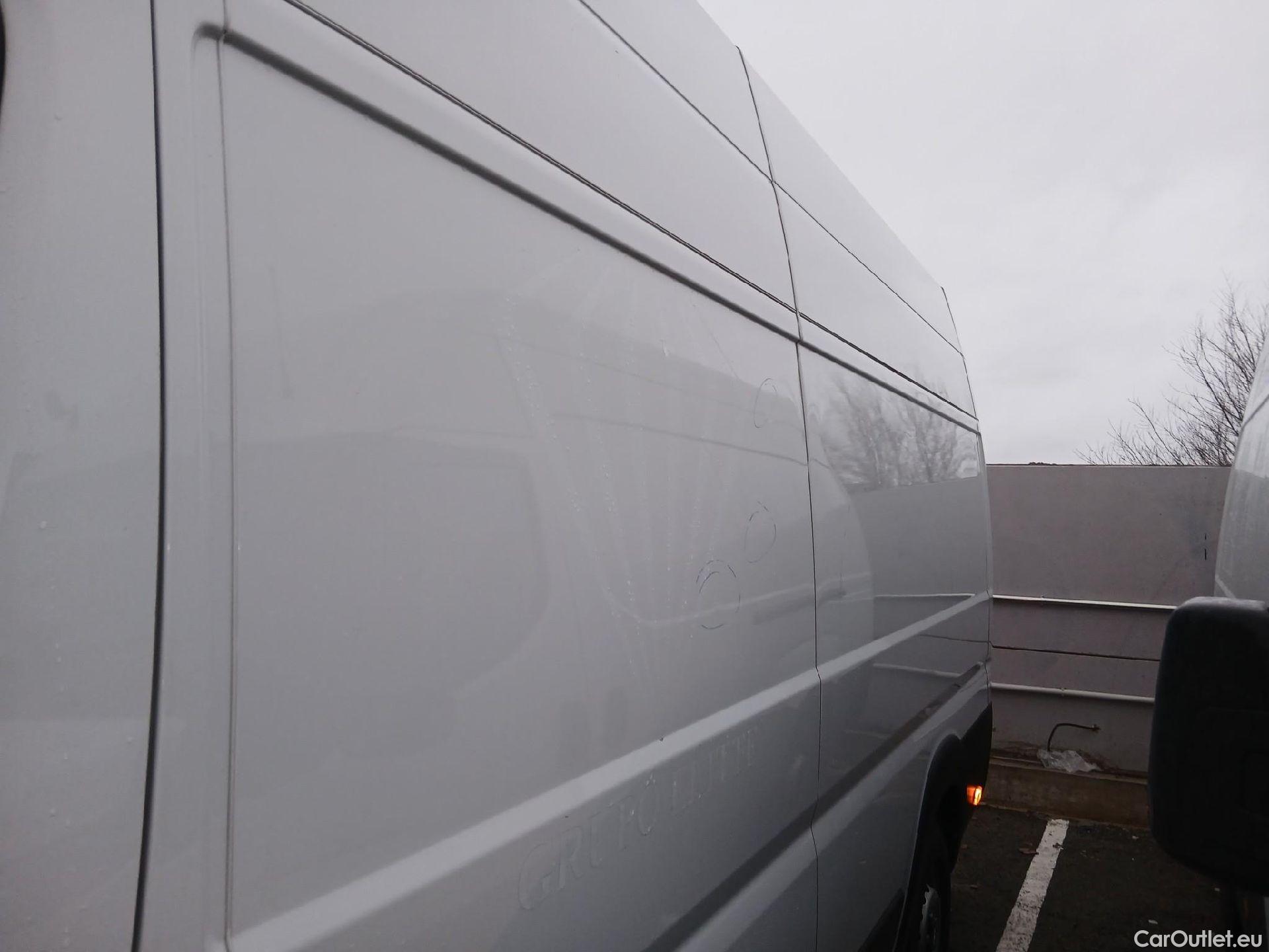  Opel  Movano OPEL  / 2023 / 4P / furgón Furgón 3.5T Heavy L4H3 2.2BlueHDi 140 MT #10