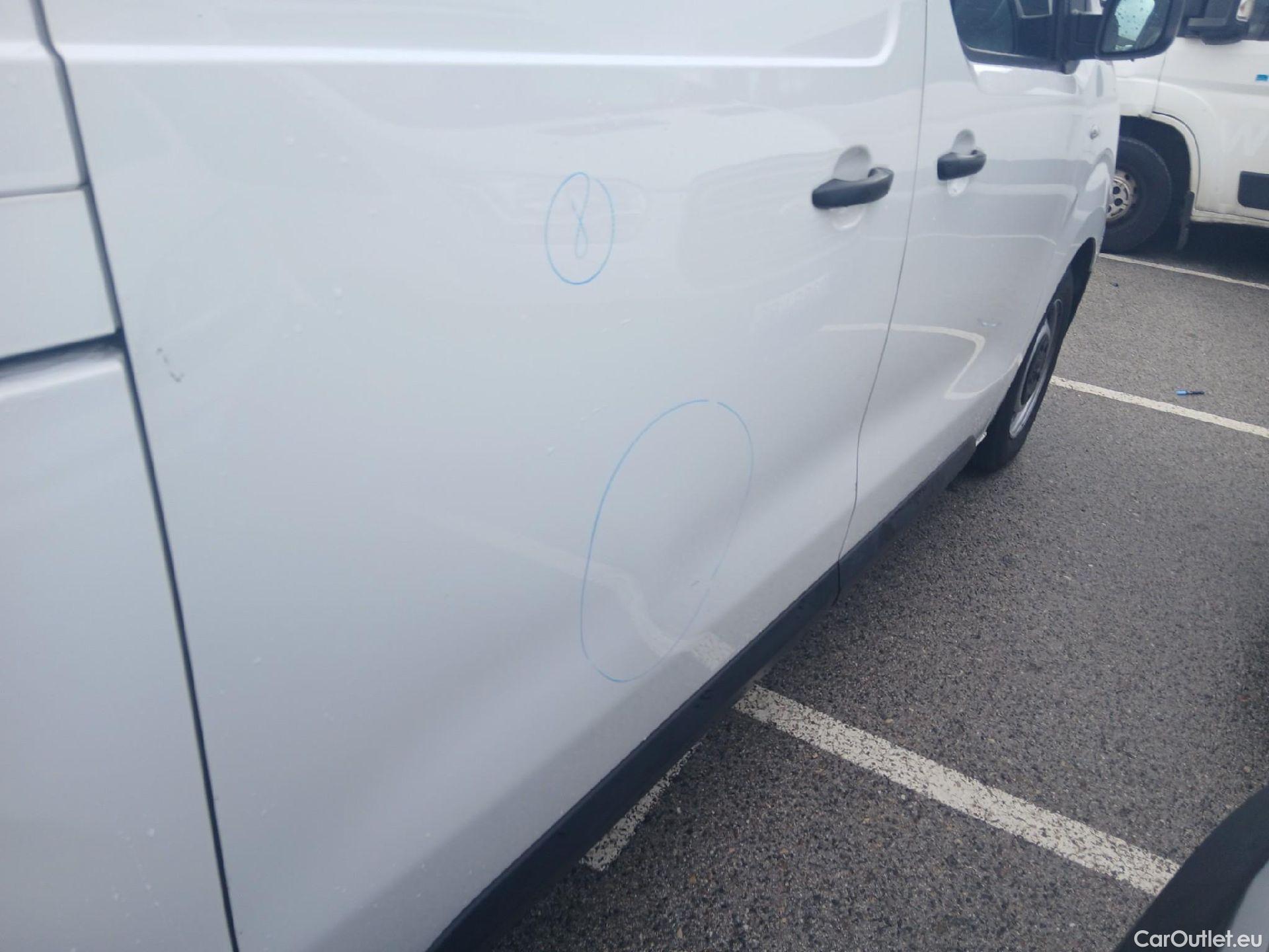  Peugeot  Expert PEUGEOT  / 2016 / 4P / furgón Furgón Premium 1.5 BlueHDi 100 Standard (AC) #31