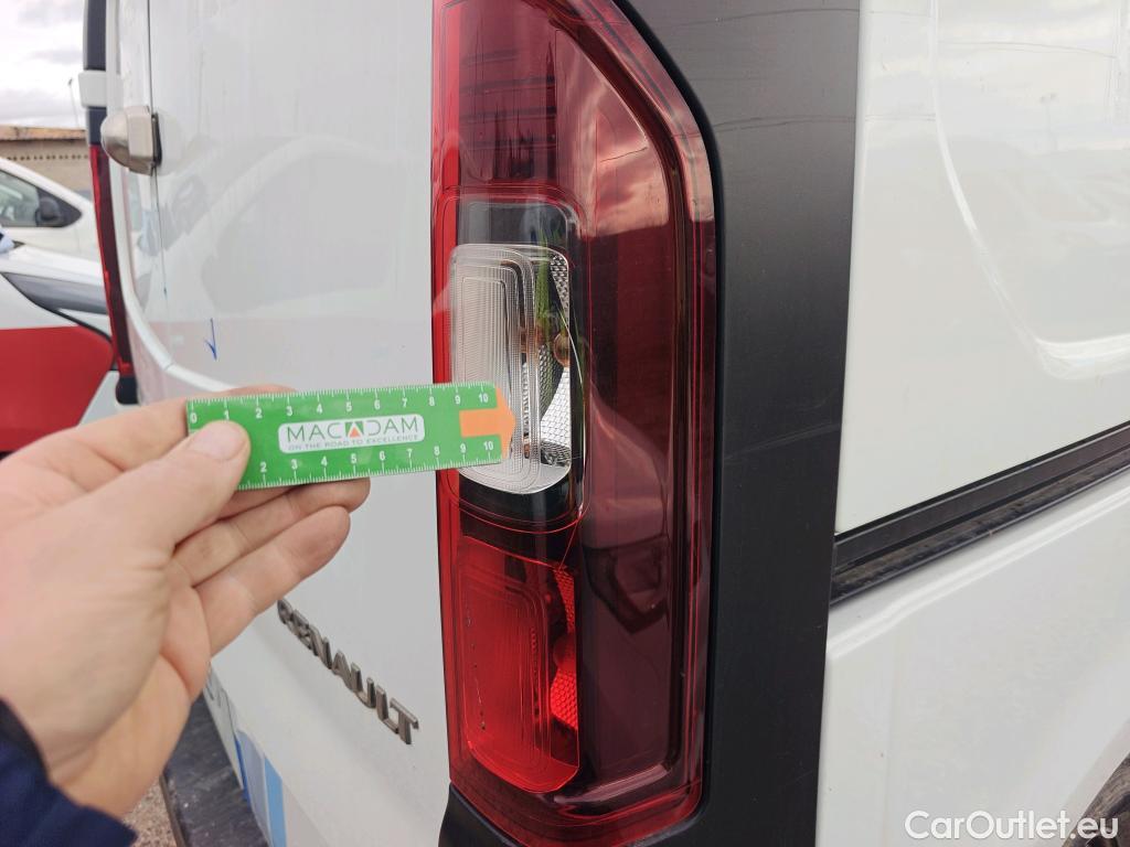  Renault  Trafic RENAULT  / 2019 / 4P / furgón Furgón 27 L1H1 Energy Blue dCi 70 kW- SS #16