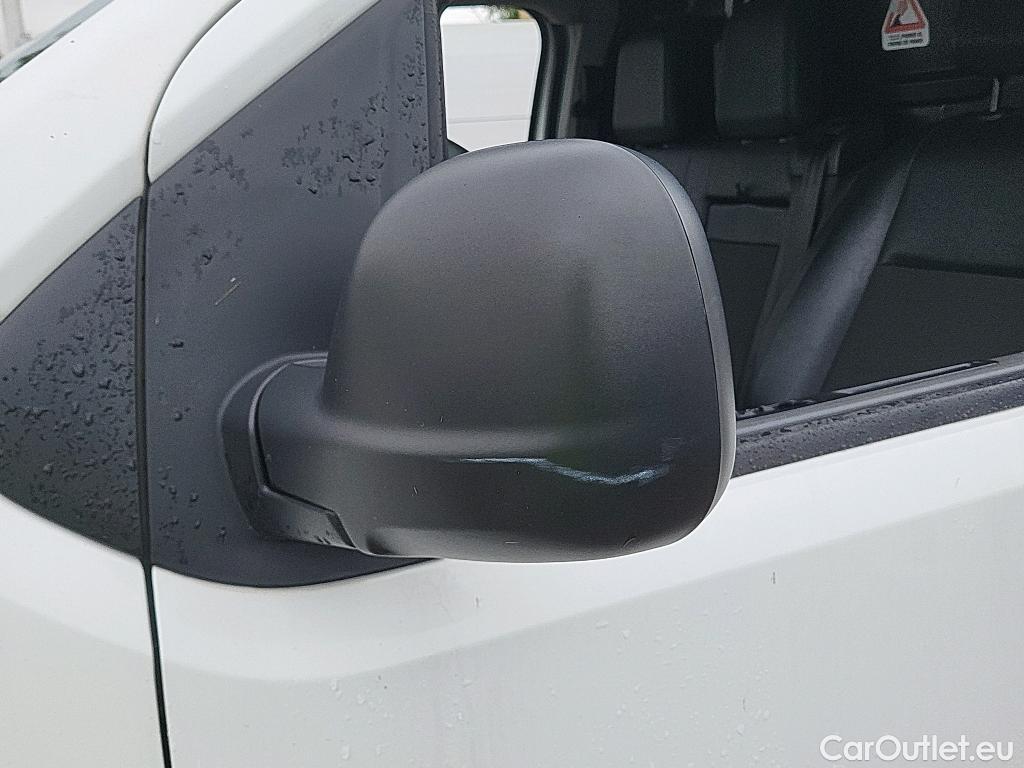  Opel  Vivaro OPEL  / 2019 / 4P / furgón 1.5 Diésel 74kW (100CV) M Std Express #15